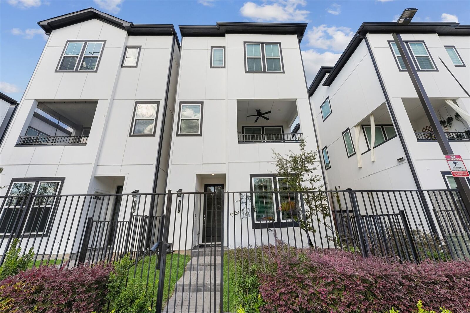 Property Photo: 2708 Grand Fountains Drive TX 77054
