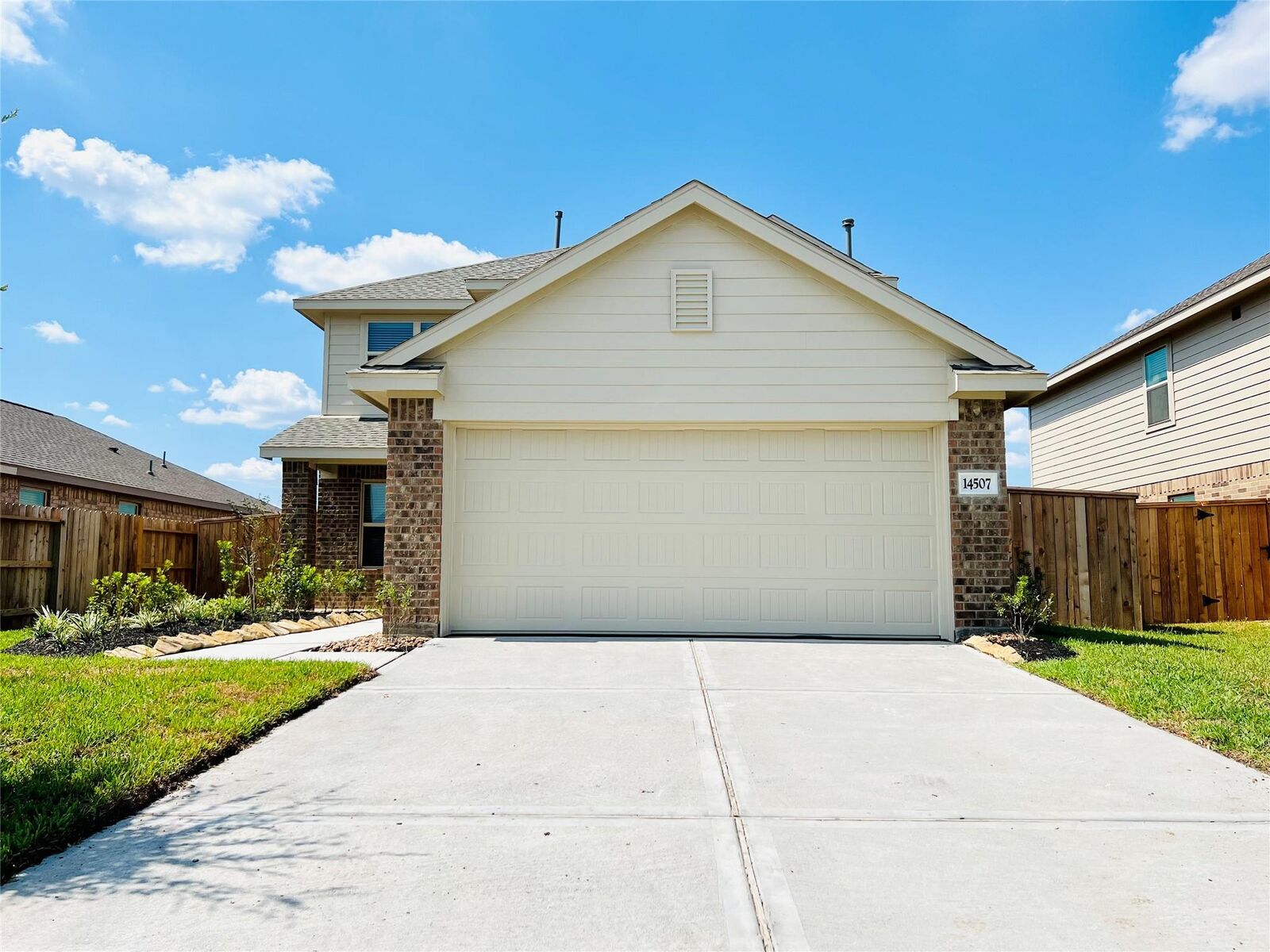 Property Photo: 14507 Boyton Hollow Trace TX 77583