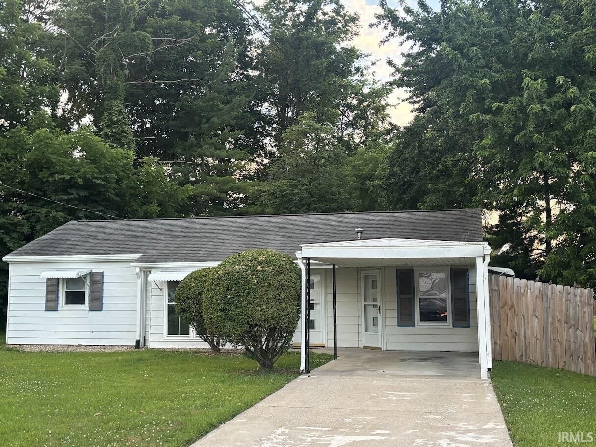 Property Photo:  4 Maple Court 1  IN 47501 