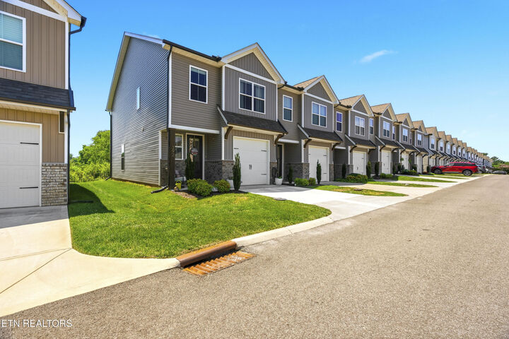 Property Photo:  392 Judson Way  TN 37771 