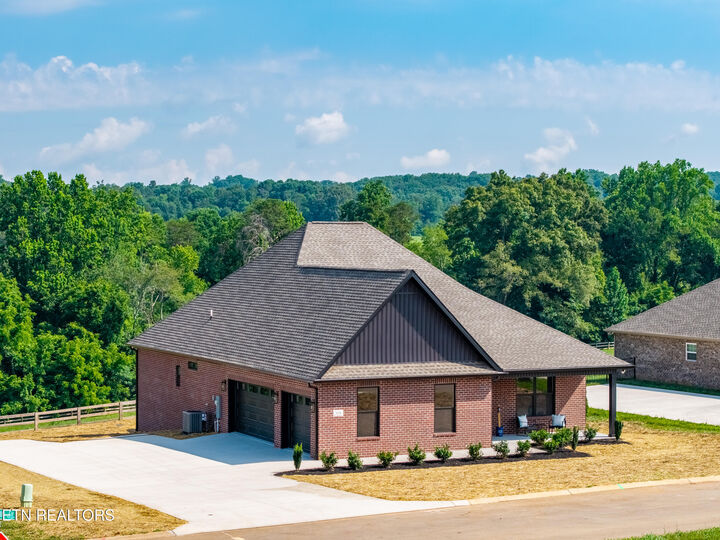 Property Photo:  2038 Griffitts Mill Circle  TN 37803 