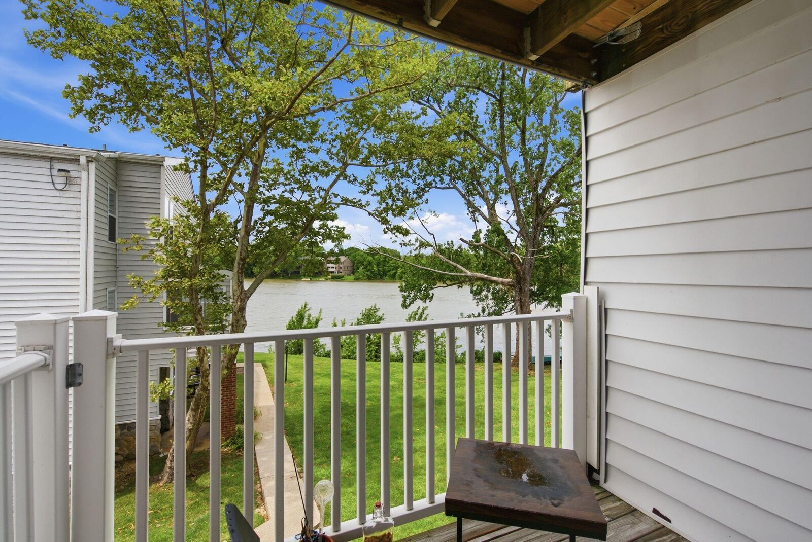 Property Photo: 2414 Lake Park Road 6101 KY 40502