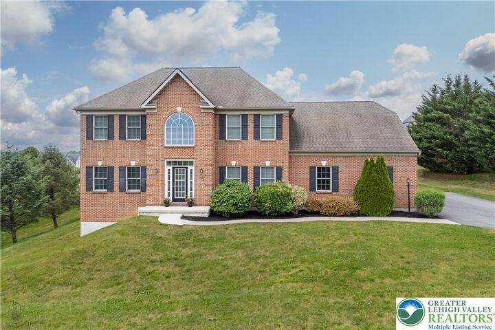 Property Photo: 5520 Skyline Drive PA 18078