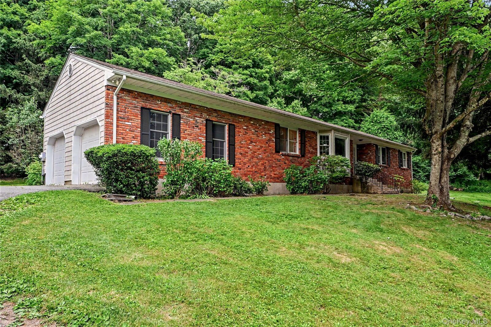 Property Photo: 33 Sabbathday Hill Road NY 10590