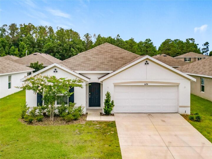 Property Photo:  6698 SE 3rd Loop  FL 34472 