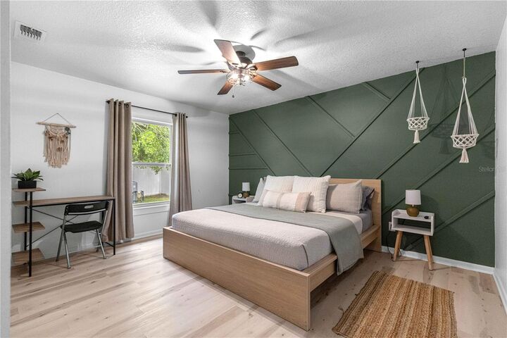 Property Photo: 431 NW 60th Avenue FL 34482