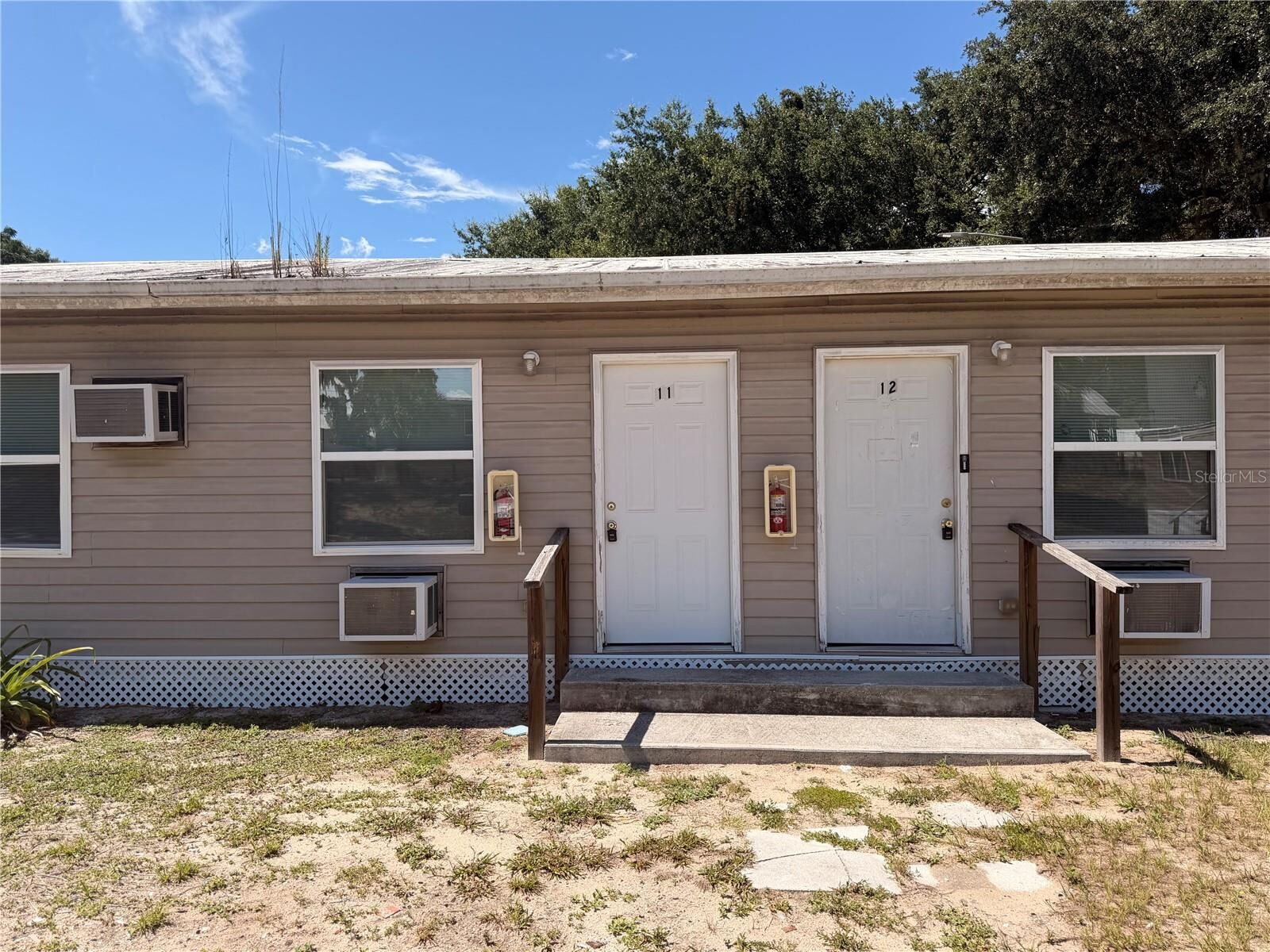 Property Photo:  110 Forest Avenue 11  FL 33837 