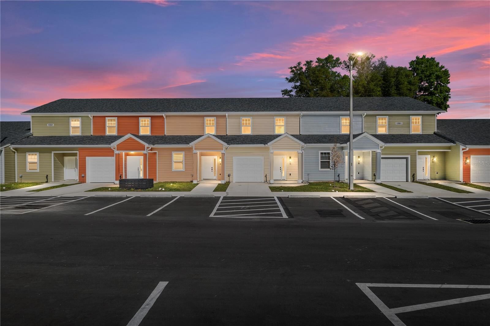 Property Photo: 1591 NW 29th Road 4 FL 32605