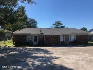 Property Photo:  3109 7th Avenue  MS 39501 