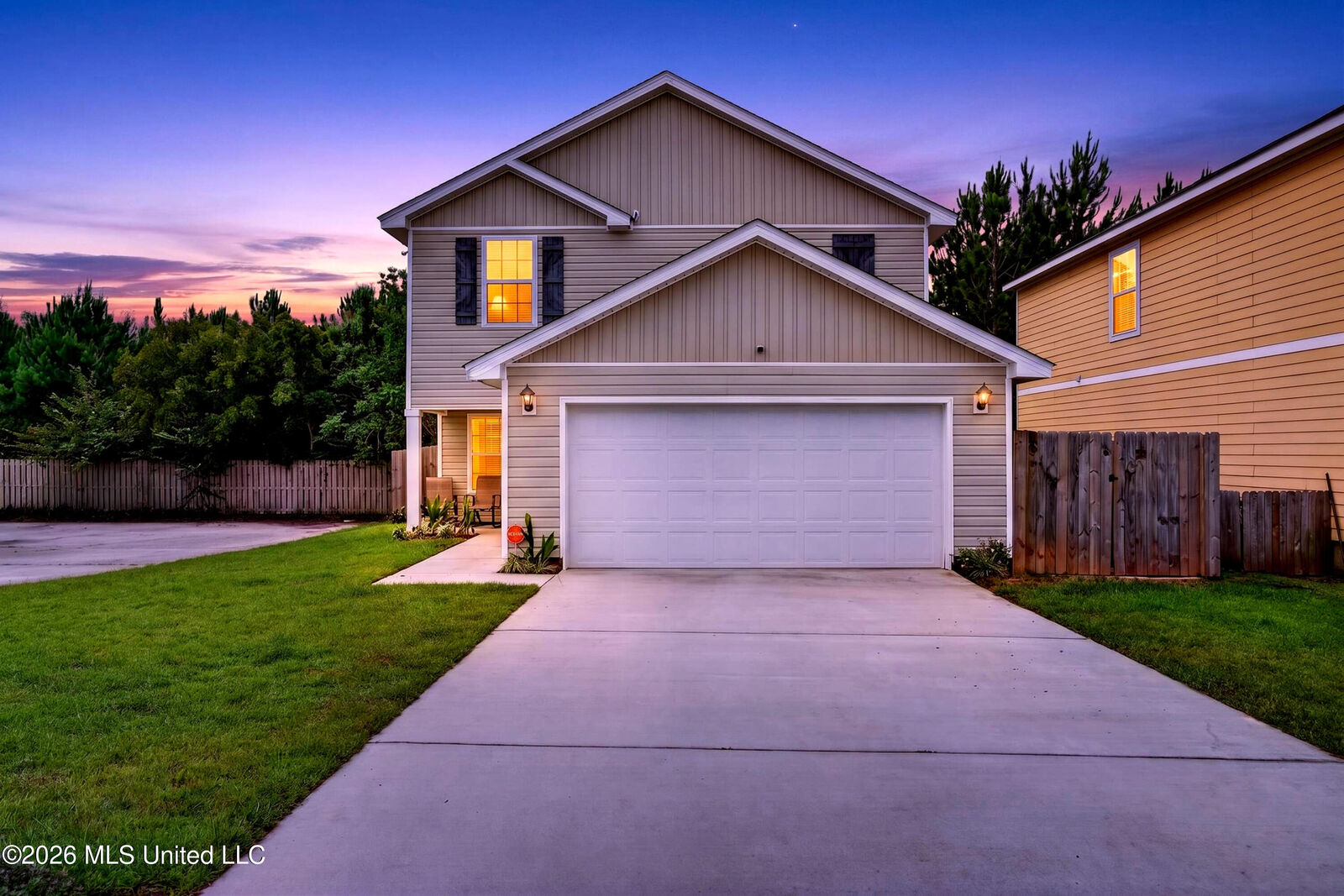 Property Photo:  2016 Napoleon Street  MS 39564 