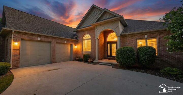 Property Photo: 1009 Regents Park Drive MI 48161
