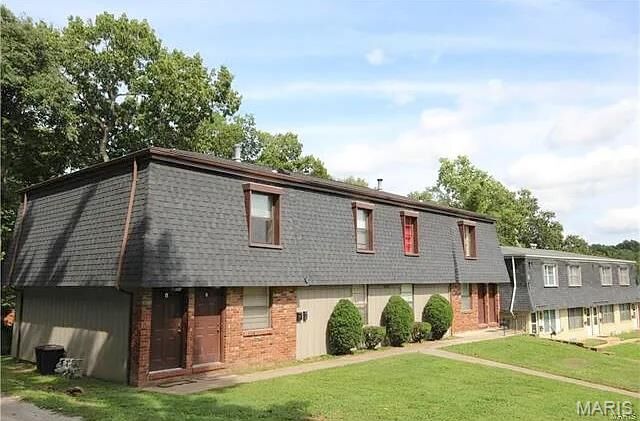Property Photo: 1104 Arrowhead Drive B IL 62294