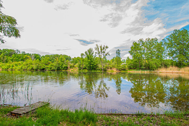 Property Photo:  9518 Sunset Drive  MI 49346 