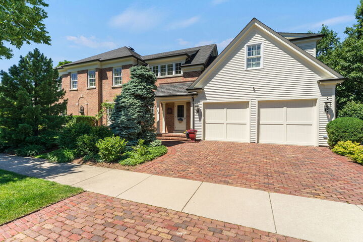 Property Photo:  2387 Larkdale Drive  IL 60025 
