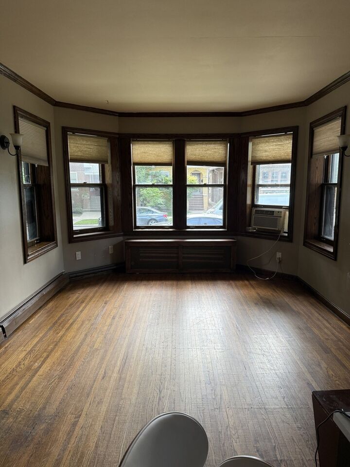Property Photo:  5841 N Washtenaw Avenue  IL 60659 