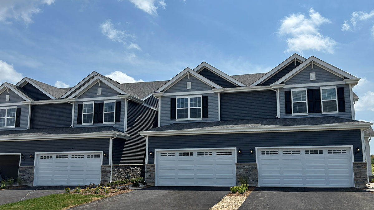 Property Photo: 1704 Baler Avenue IL 60503