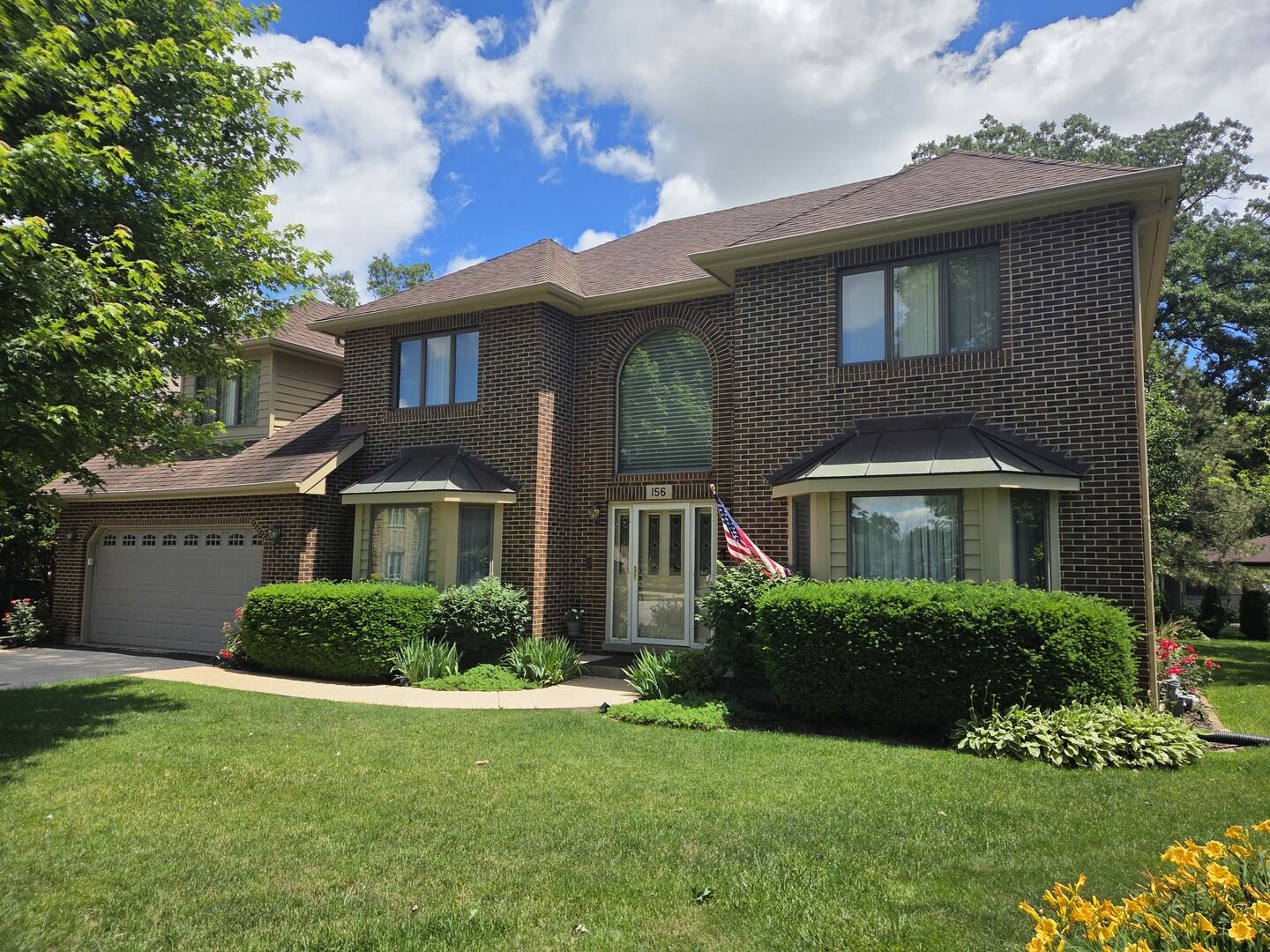 Property Photo: 156 Elizabeth Court IL 60191