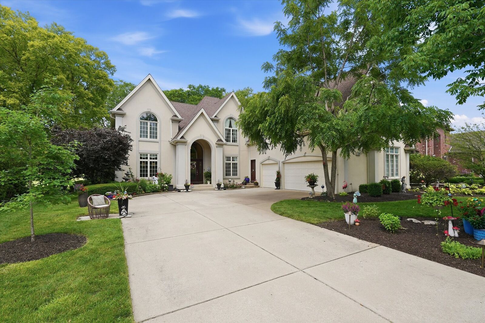Property Photo: 1108 Chadwick Court IL 60502