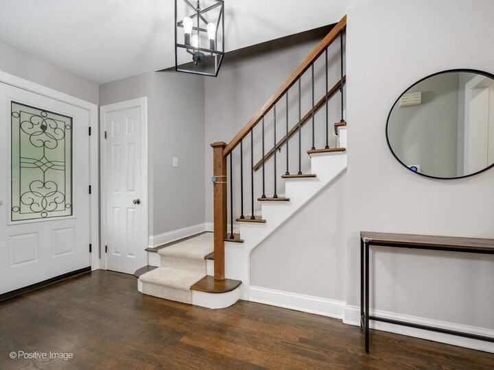Property Photo:  529 Susan Lane  IL 60015 