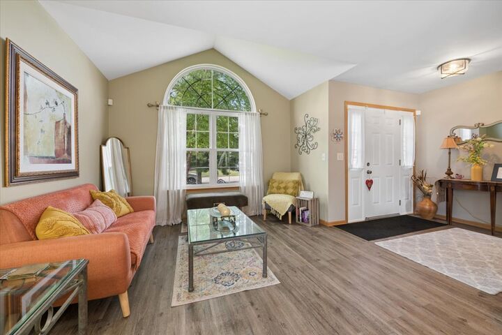 Property Photo:  1632 Tall Oaks Drive  IL 60586 