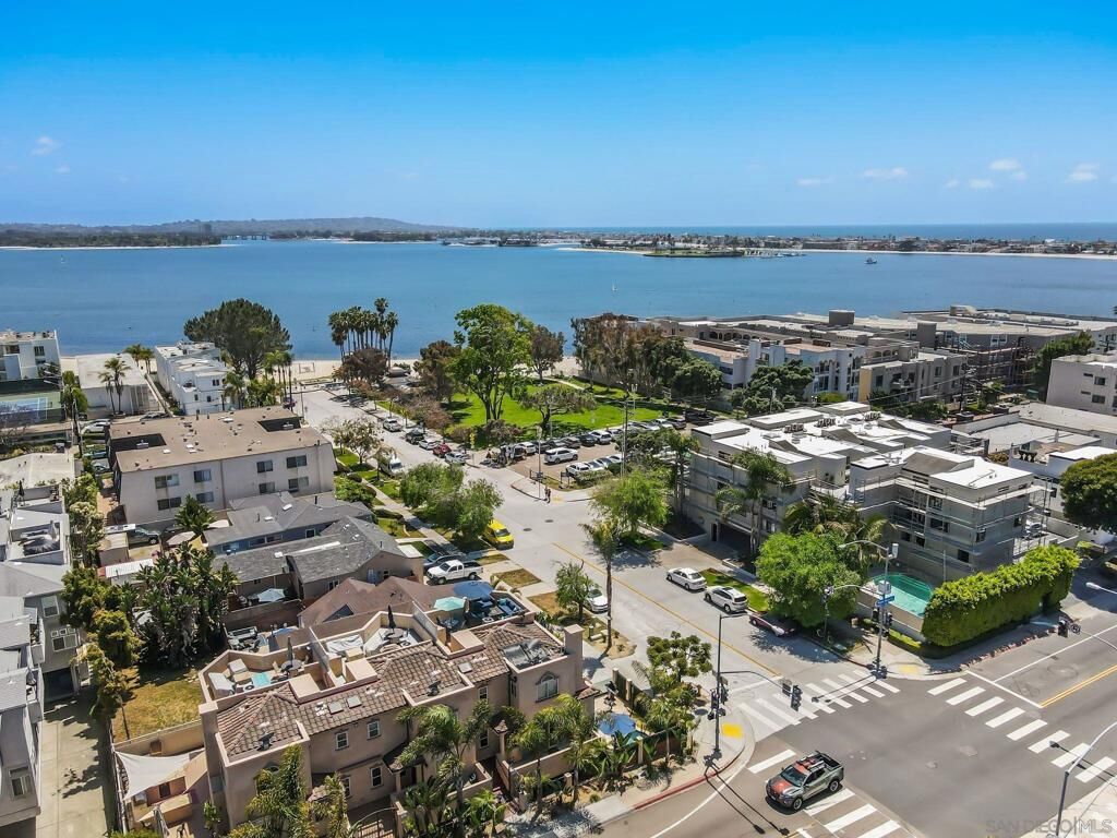 Property Photo:  1311 15 Pacific Beach Dr  CA 92109 