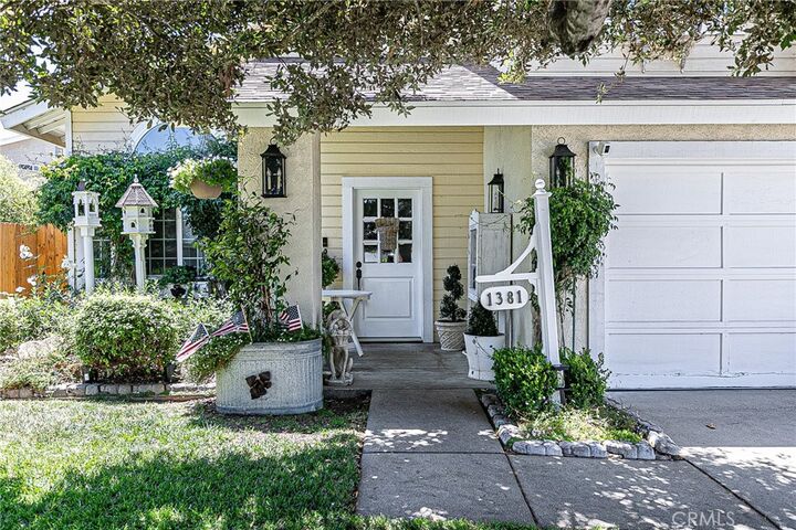 Property Photo:  1381 Village Meadows  CA 93436 