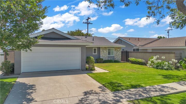 Property Photo: 2874 N Heather Road CA 90815