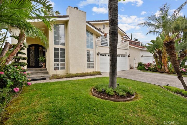 Property Photo:  6325 Yolanda  CA 91335 