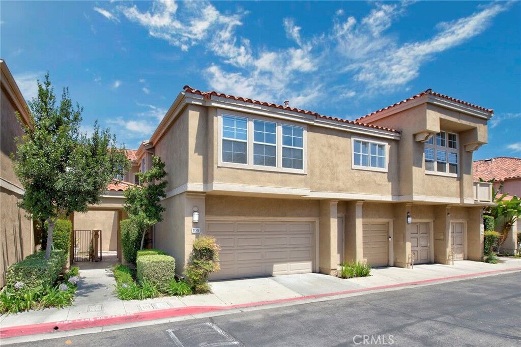 Property Photo:  104 Cartier Aisle  CA 92620 