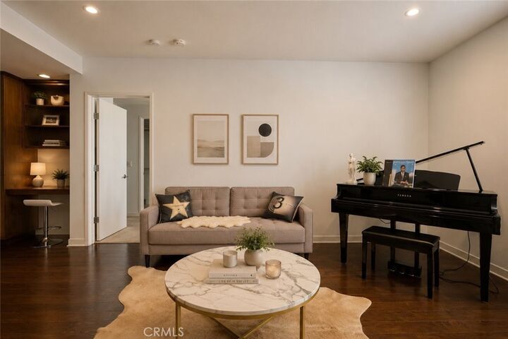 Property Photo:  21301 Erwin Street 305  CA 91367 