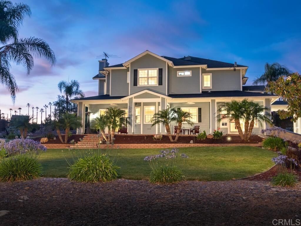 Property Photo:  31899 Calle De Talar  CA 92003 