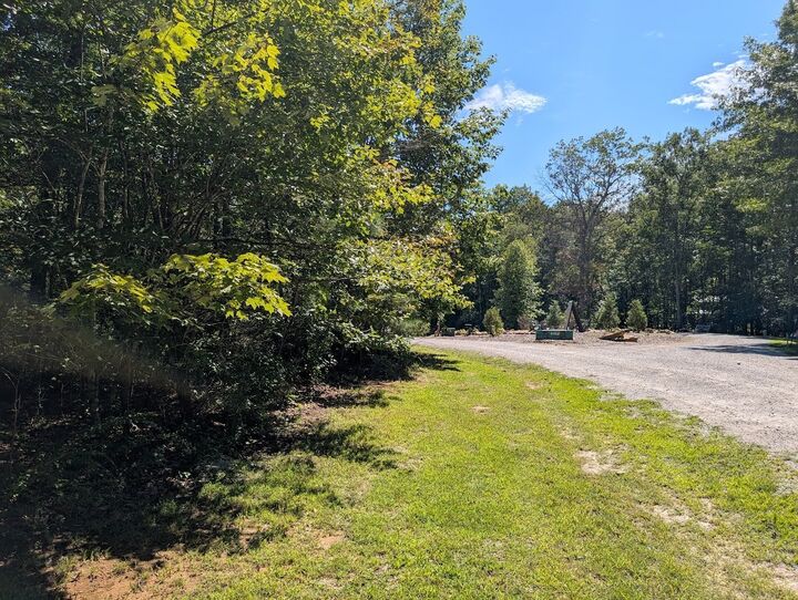 Property Photo: 140 Sunset Bluff Way TN 37356