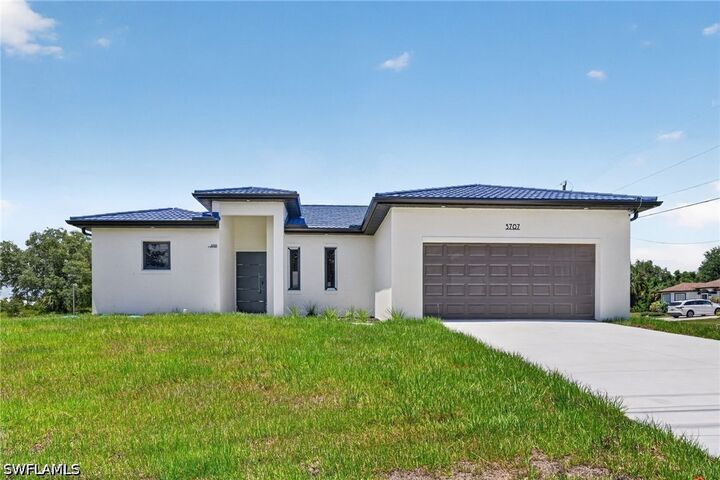 Property Photo: 3707 E 15th Street FL 33972
