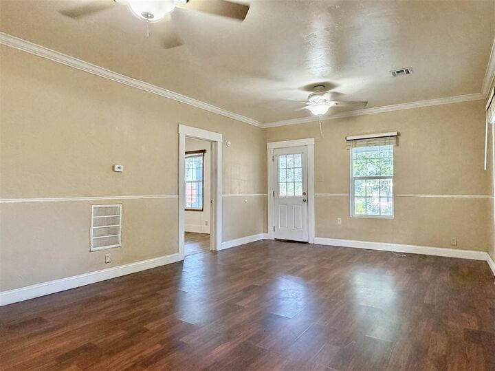 Property Photo:  519 S 8th St  OK 74601 
