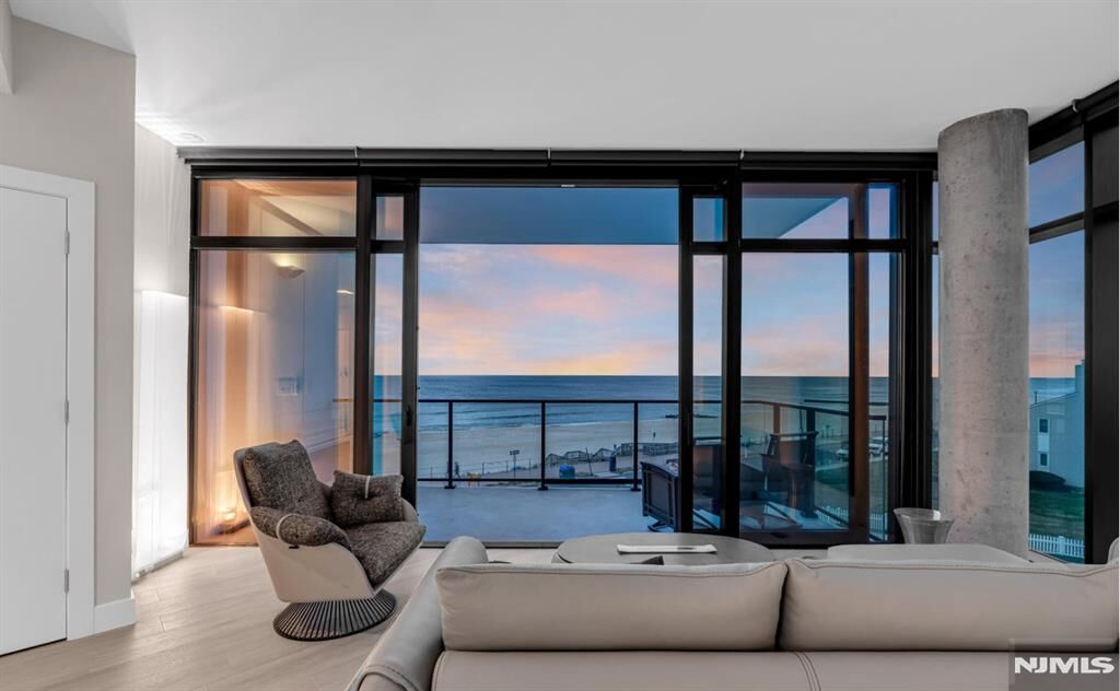 Property Photo:  350 Ocean Avenue 307  NJ 07740 