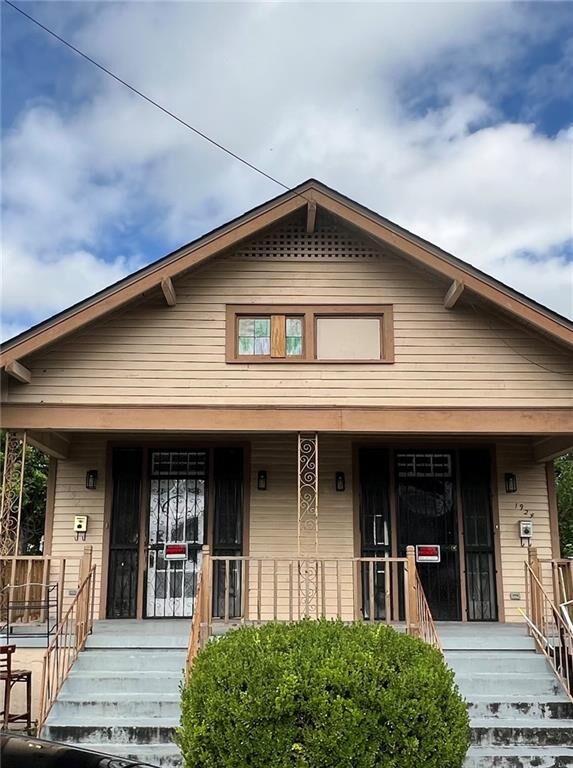 Property Photo:  1924 Painters Street  LA 70117 