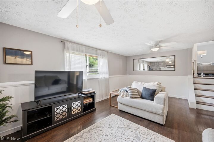 Property Photo:  1004 Plymouth Drive  OH 44044 
