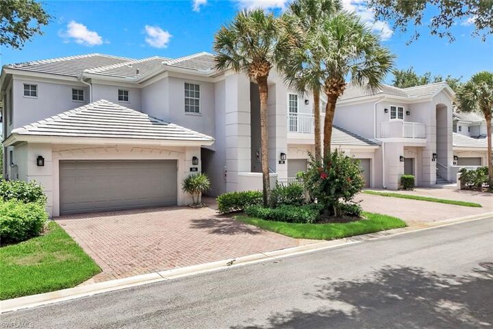 Property Photo:  9271 Indigo Isle Ct 101  FL 34135 