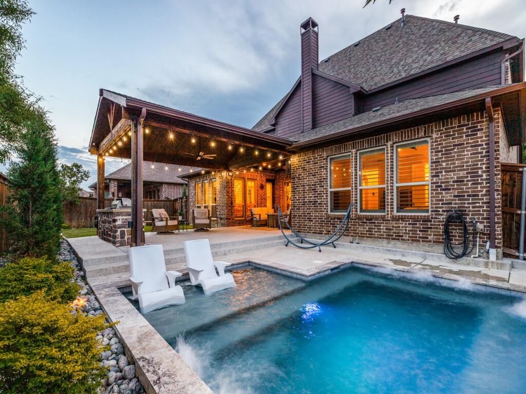 Property Photo:  3702 Mesquite Court  TX 75009 