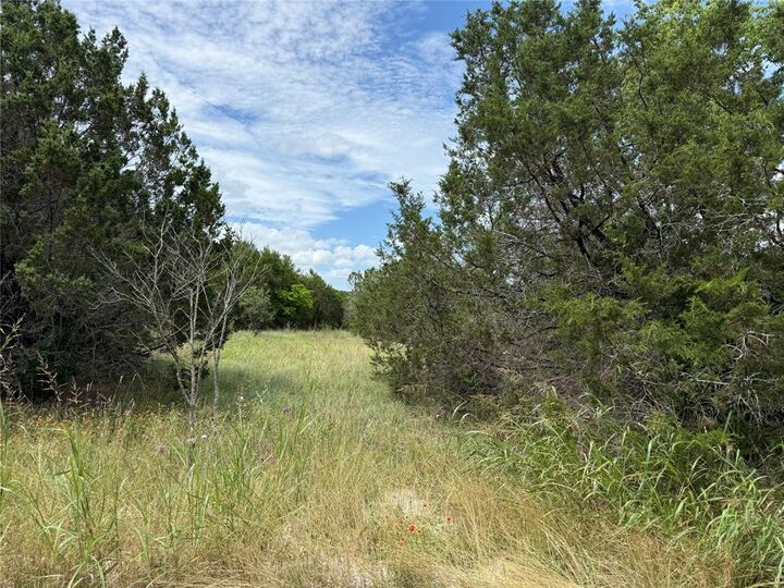 Property Photo:  1451 Lakeview Court  TX 76033 