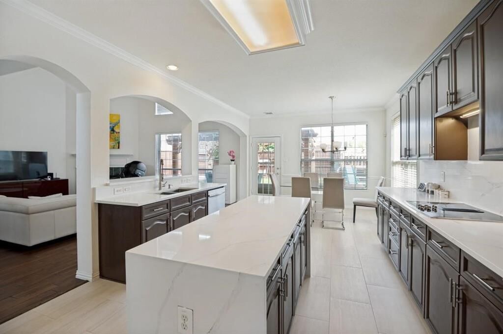 Property Photo: 7531 Maribeth Drive TX 75252