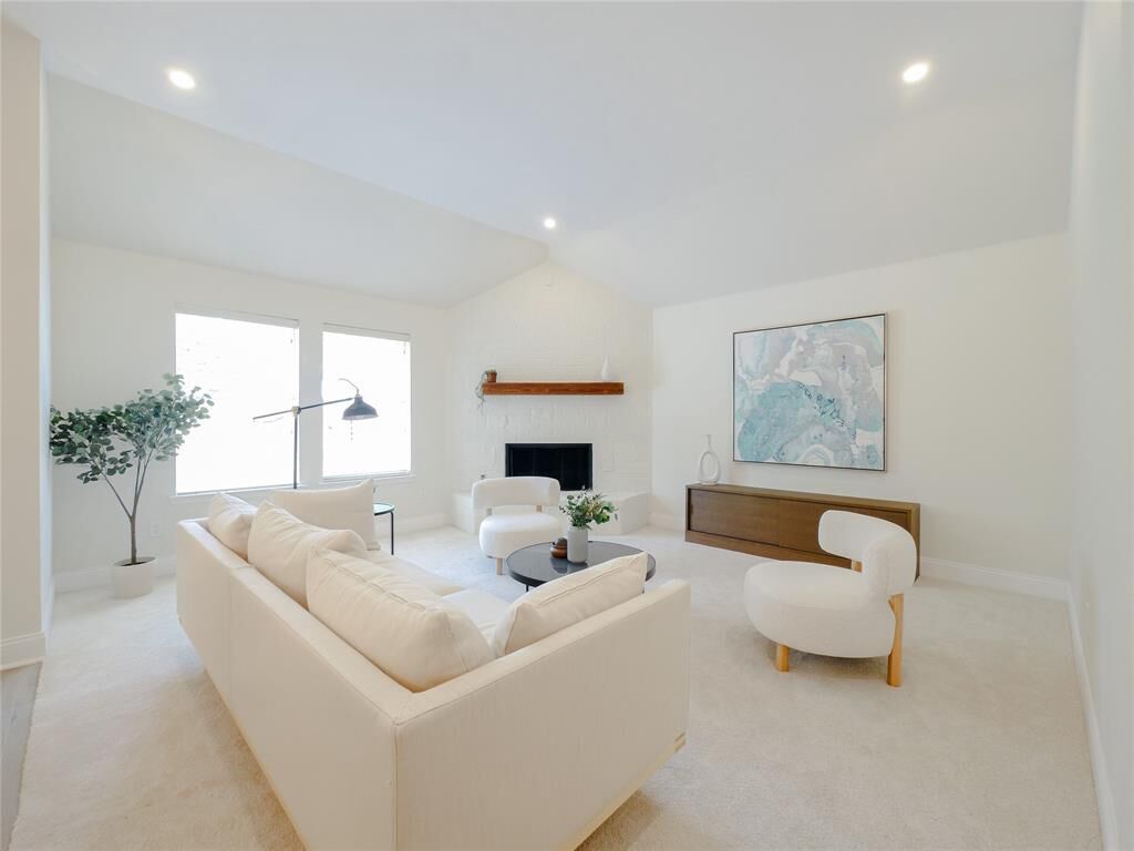 Property Photo:  805 Ferrule Drive  TX 75069 