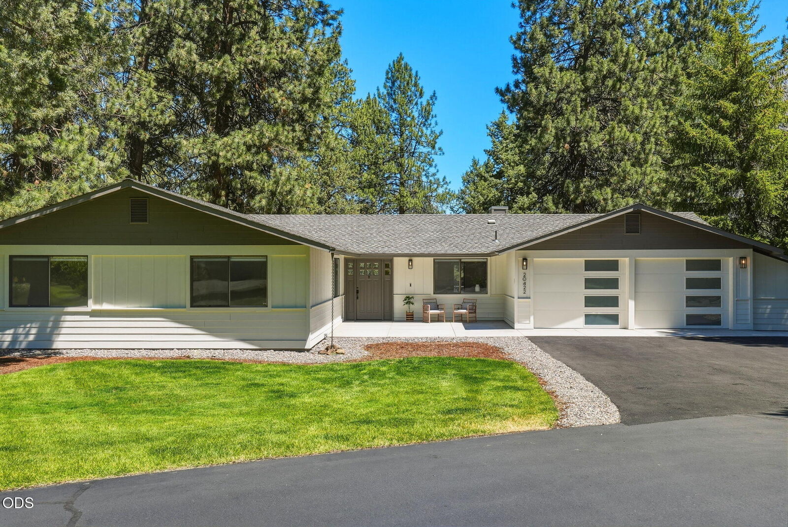 Property Photo: 20422 Bullblock Road OR 97702