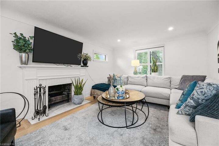 Property Photo: 1390 Halifax Place ON L7S 1J6