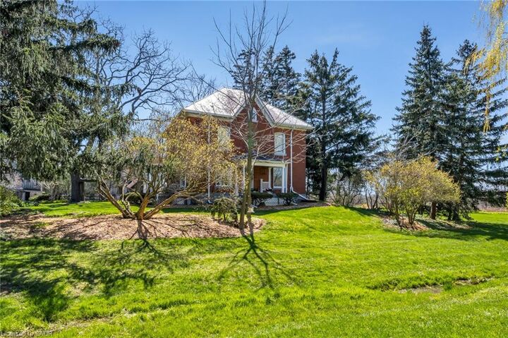 Property Photo: 420 Ridge Ridge ON L8J 2Y5
