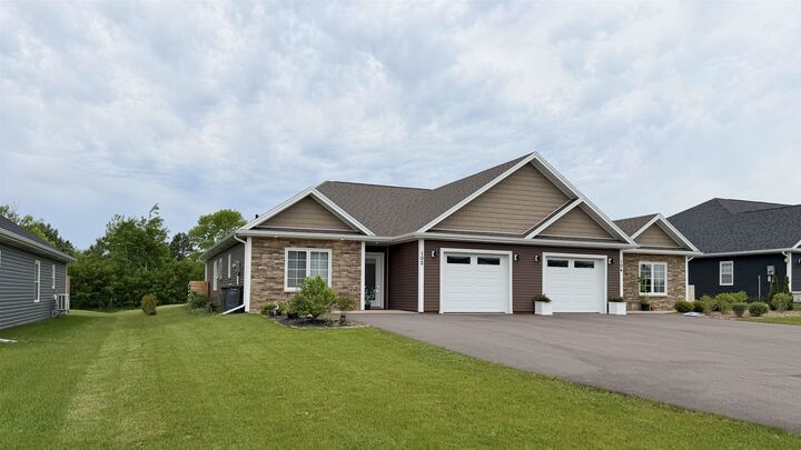 Property Photo:  102 Putters Street  PE C1N 0V1 
