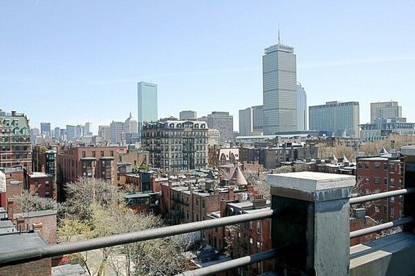 Property Photo: 4 Charlesgate E 301 MA 02215