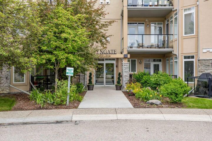Property Photo: 2121 98 Avenue SW 301 AB T2V 4S6