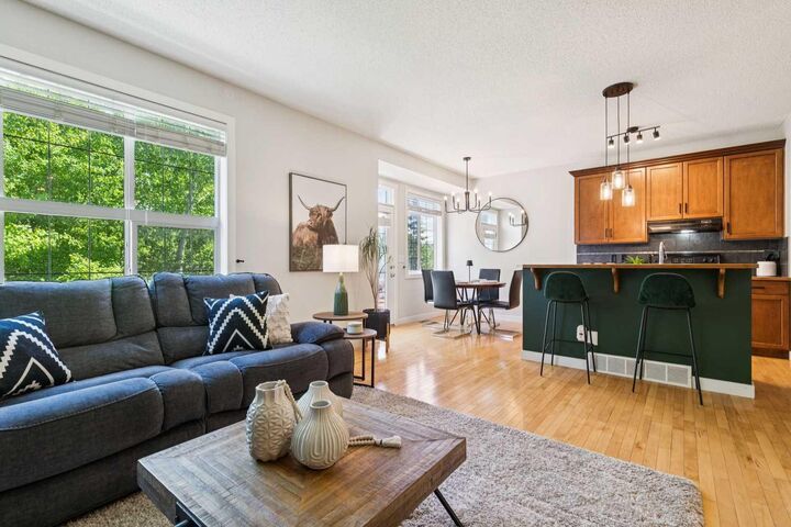 Property Photo:  344 Rockyspring Grove NW  AB T3G 0A8 