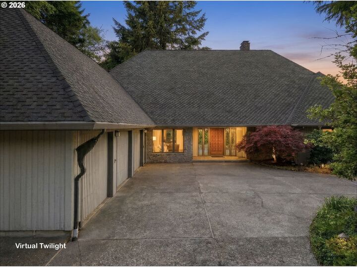 Property Photo:  2495 Palisades Crest Dr  OR 97034 
